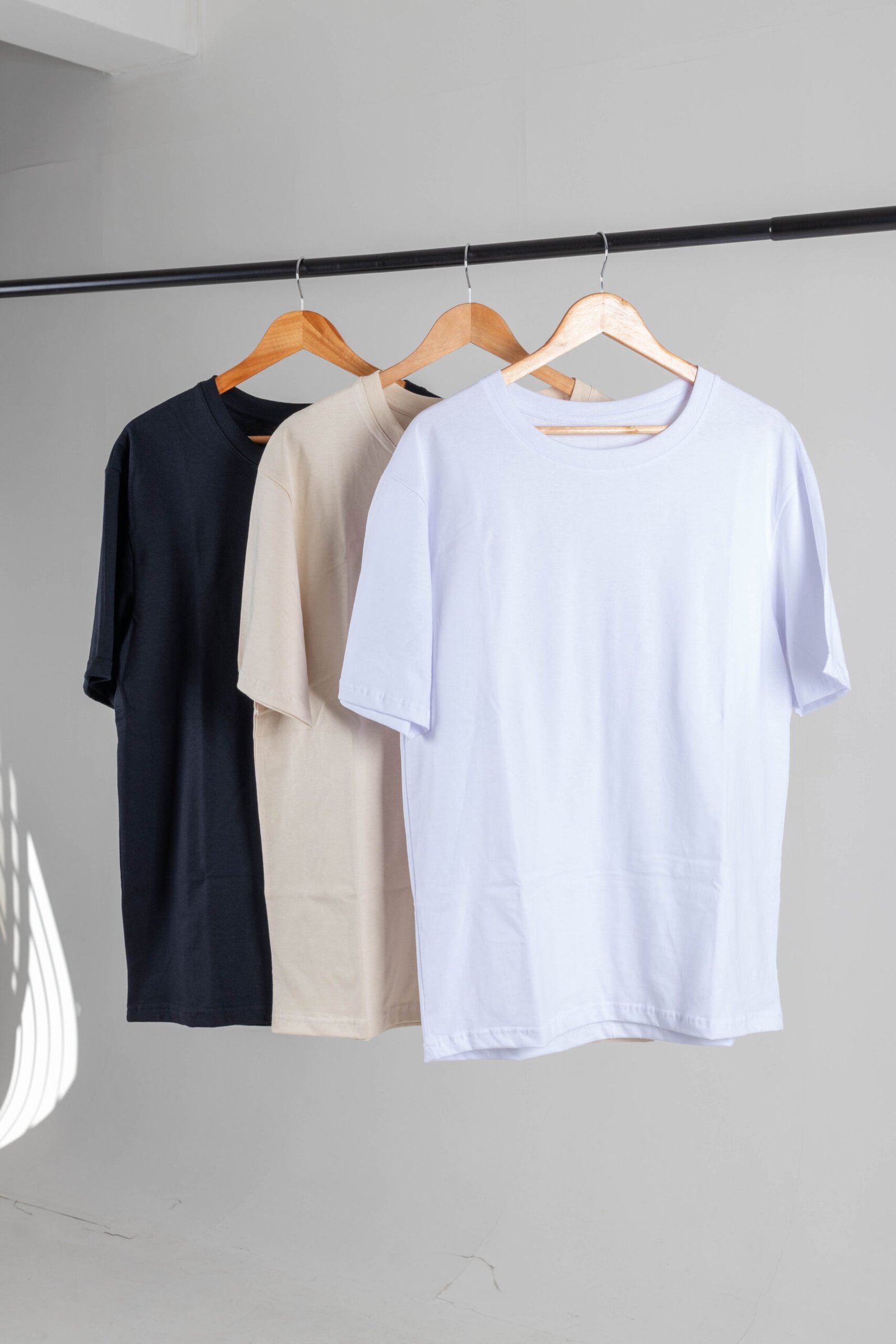 Remera oversize cuello cerrado ZR26